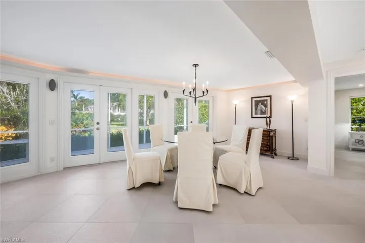 735 Parkview Ln, Naples, Florida 34103
