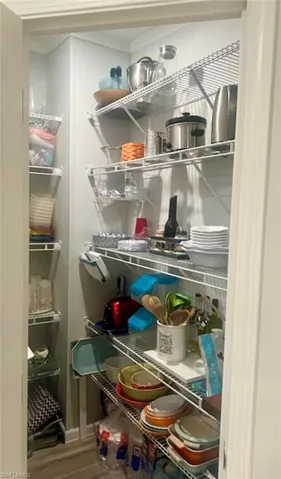 Walk in pantry
