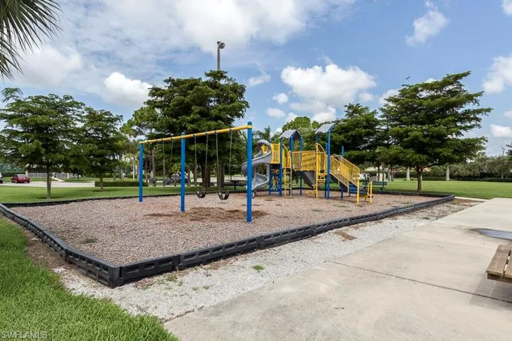 12929 Dresden Ct, Fort Myers, Florida 33912