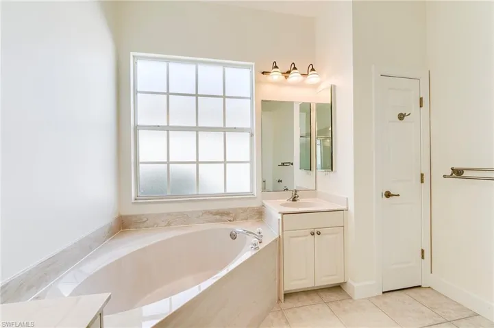 Primary bath with linen closet