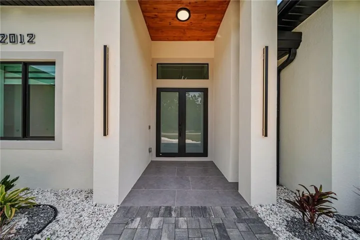 2012 Robert Ave, Alva, Florida 33920
