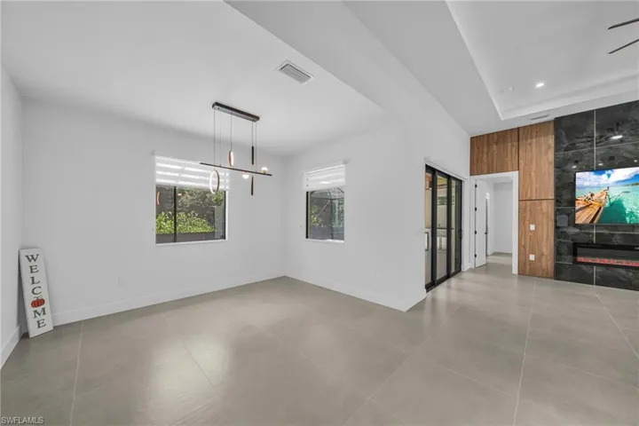 2012 Robert Ave, Alva, Florida 33920