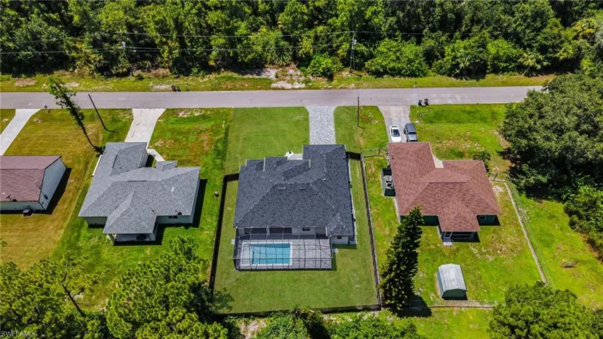 2012 Robert Ave, Alva, Florida 33920