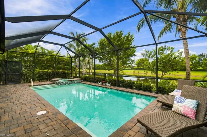 1869 Mustique St, Naples, Florida 34120