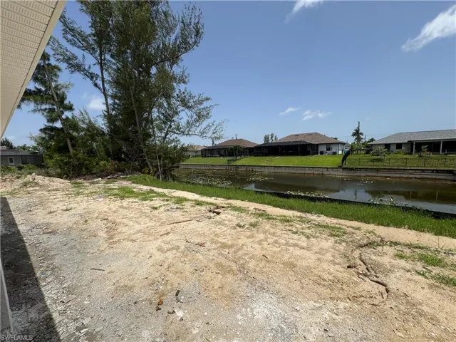 302 SE 15th  TER, Cape Coral, FL 33990