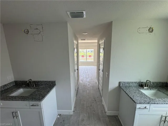 302 SE 15th  TER, Cape Coral, FL 33990