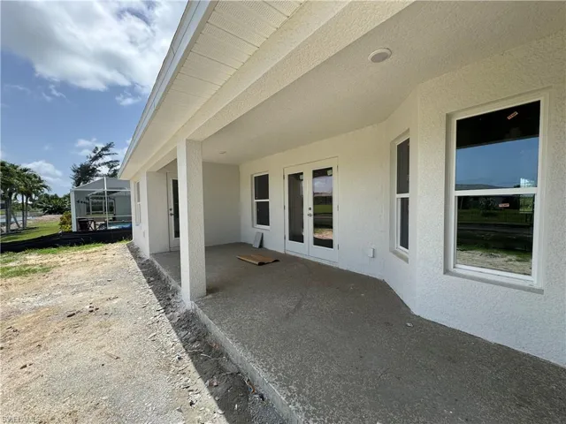 302 SE 15th  TER, Cape Coral, FL 33990