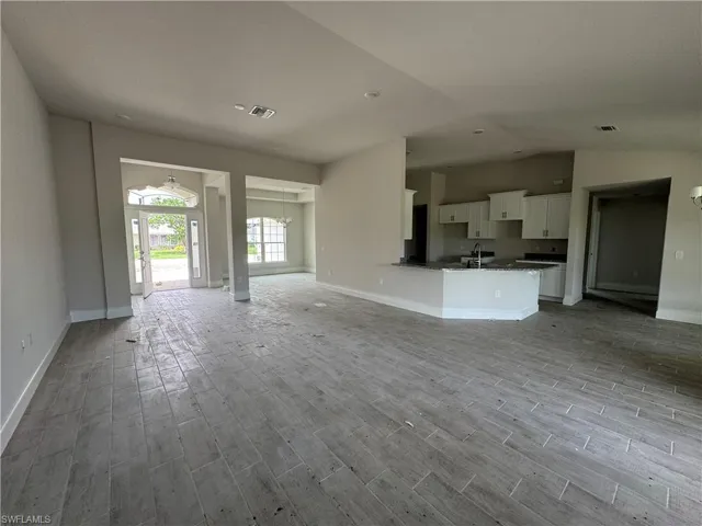 302 SE 15th  TER, Cape Coral, FL 33990