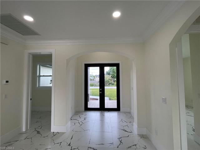 2905  Nadine  LN, Lehigh Acres, FL 33971