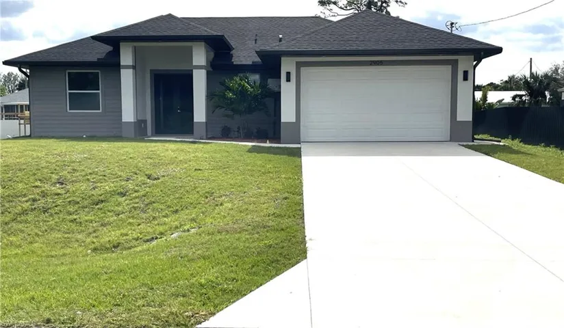 2905  Nadine  LN, Lehigh Acres, FL 33971