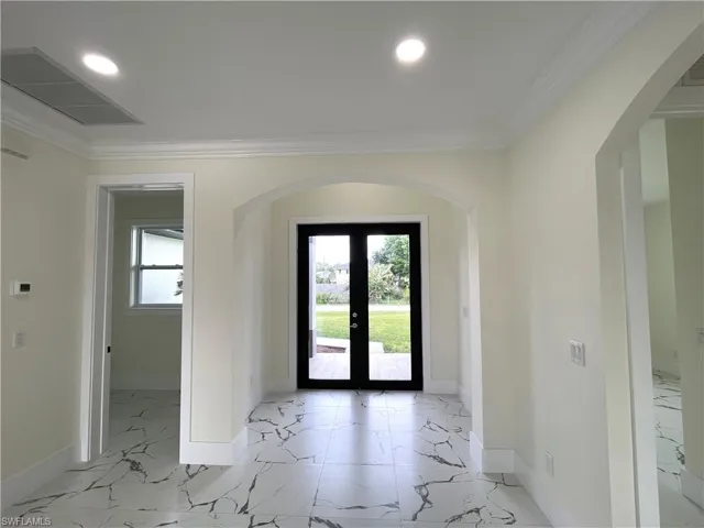 2905  Nadine  LN, Lehigh Acres, FL 33971