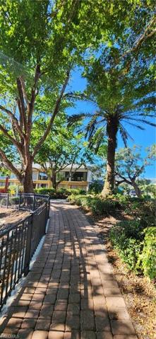 600 Neapolitan WAY # 142, NAPLES FL 34103
