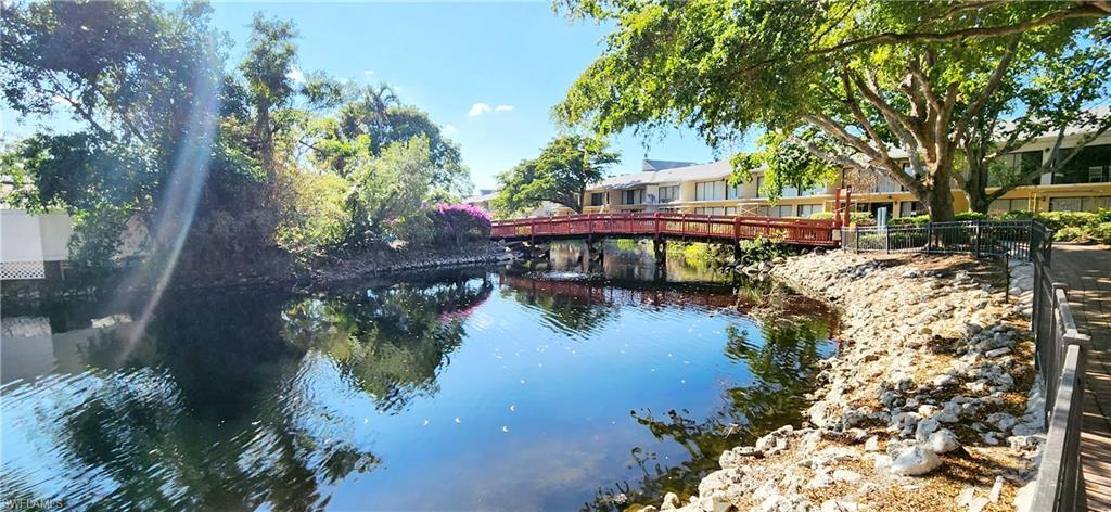 600 Neapolitan WAY # 142, NAPLES FL 34103
