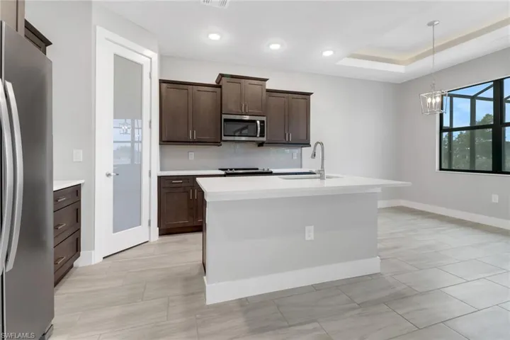 1117 NE 15th  TER, Cape Coral, FL 33909