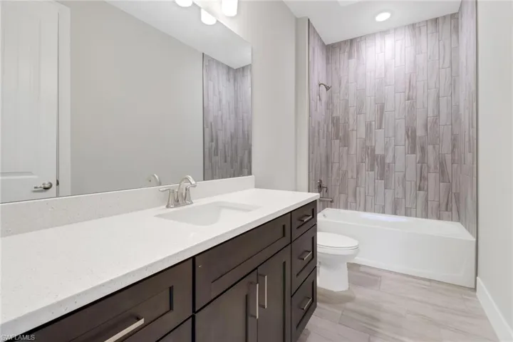 1117 NE 15th  TER, Cape Coral, FL 33909