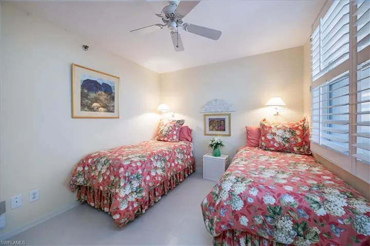5550 Heron Point Dr 402, Naples, Florida 34108