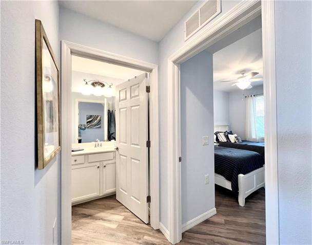 9820  Giaveno  CIR, NAPLES, FL 34113