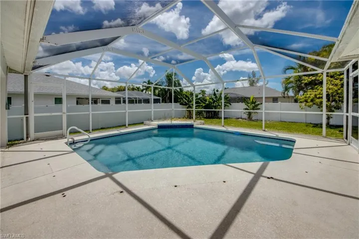 2114 Sw 39 St, Cape Coral, Florida 33914