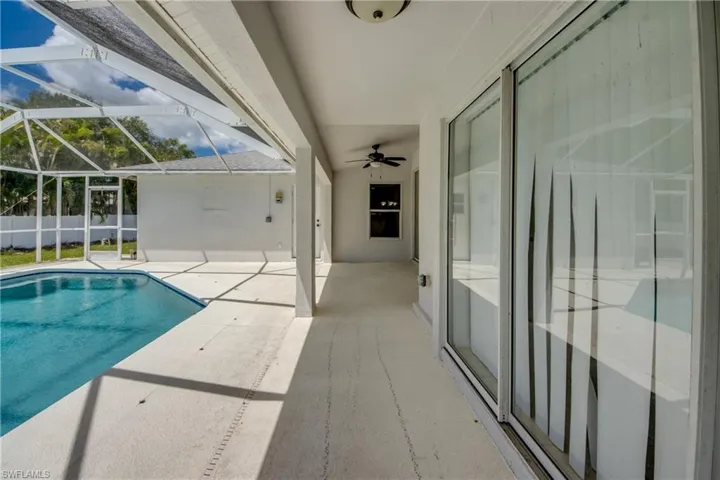 2114 Sw 39 St, Cape Coral, Florida 33914