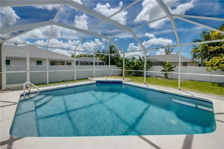 2114 Sw 39 St, Cape Coral, Florida 33914