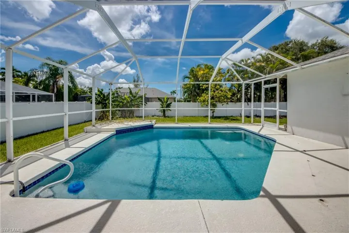 2114 Sw 39 St, Cape Coral, Florida 33914