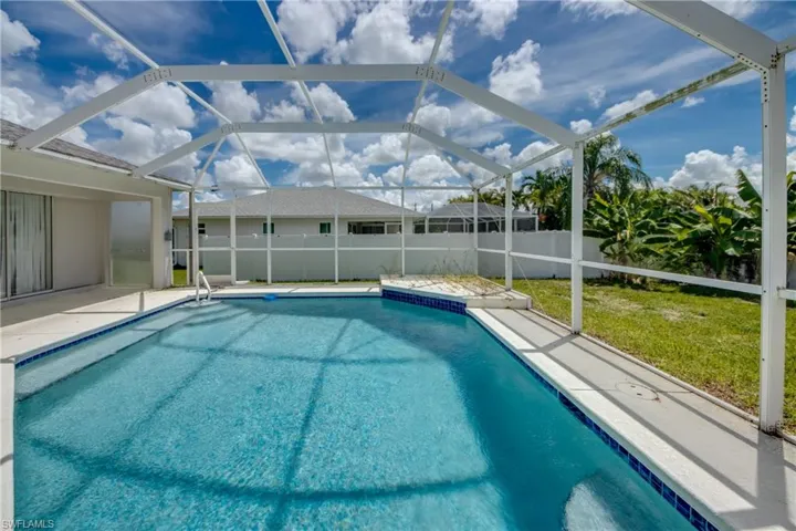 2114 Sw 39 St, Cape Coral, Florida 33914