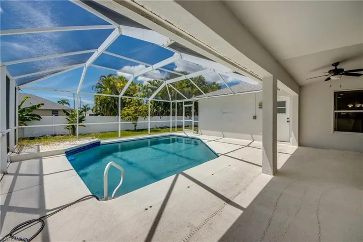 2114 Sw 39 St, Cape Coral, Florida 33914