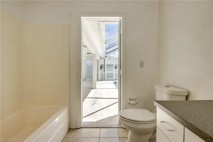 2114 Sw 39 St, Cape Coral, Florida 33914