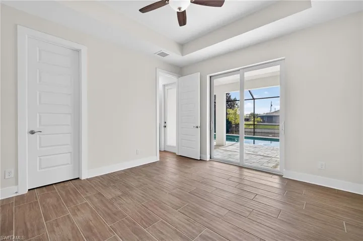 3033 Sw 11th Pl, Cape Coral, Florida 33914