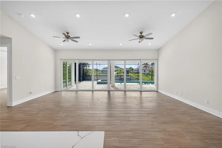 3033 Sw 11th Pl, Cape Coral, Florida 33914