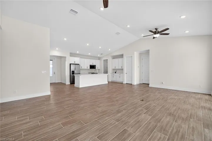 3033 Sw 11th Pl, Cape Coral, Florida 33914