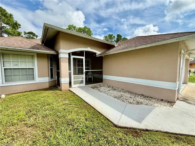 4014 3rd St W, Lehigh Acres, Florida 33971