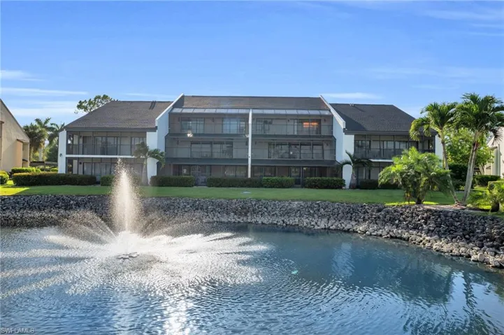 16466  Timberlakes  DR, Fort Myers, FL 33908