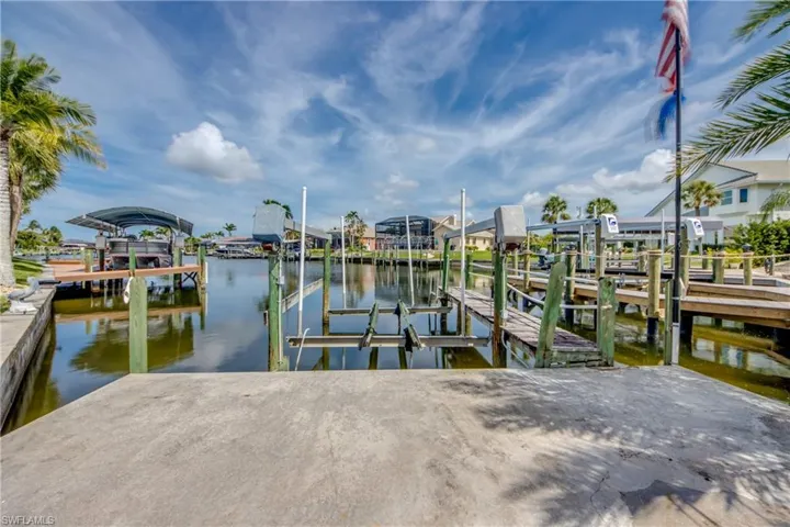 2105 Sw 53rd Ter, Cape Coral, Florida 33914