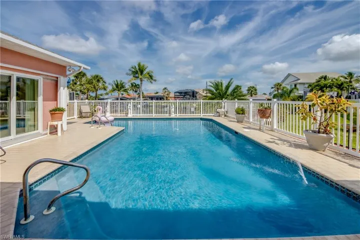 2105 Sw 53rd Ter, Cape Coral, Florida 33914