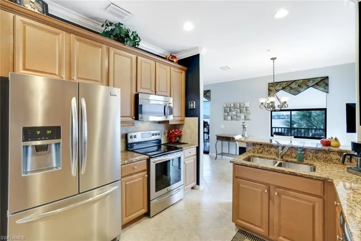 10610  Smokehouse Bay  DR, Naples, FL 34120