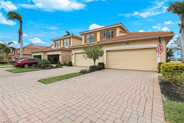10610  Smokehouse Bay  DR, Naples, FL 34120