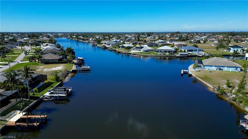 3527 NW 21st TER, CAPE CORAL FL 33993
