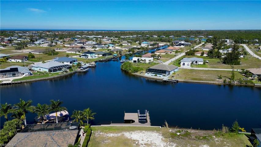 3527 NW 21st TER, CAPE CORAL FL 33993
