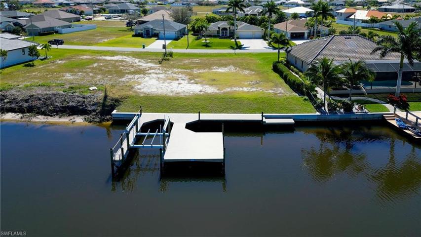 3527 NW 21st TER, CAPE CORAL FL 33993