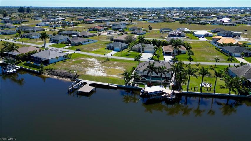 3527 NW 21st TER, CAPE CORAL FL 33993