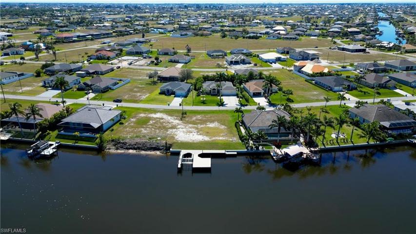 3527 NW 21st TER, CAPE CORAL FL 33993