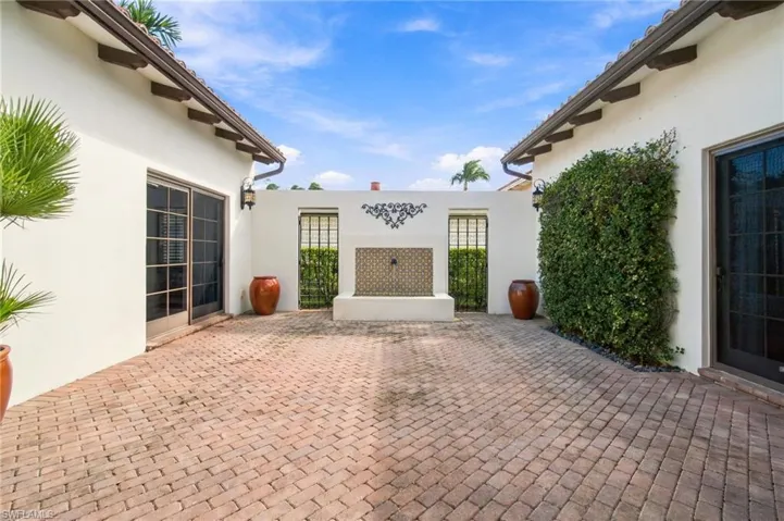 17005 Cortile Dr, Naples, Florida 34110