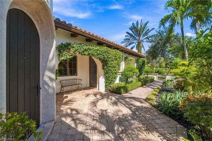 17005 Cortile Dr, Naples, Florida 34110
