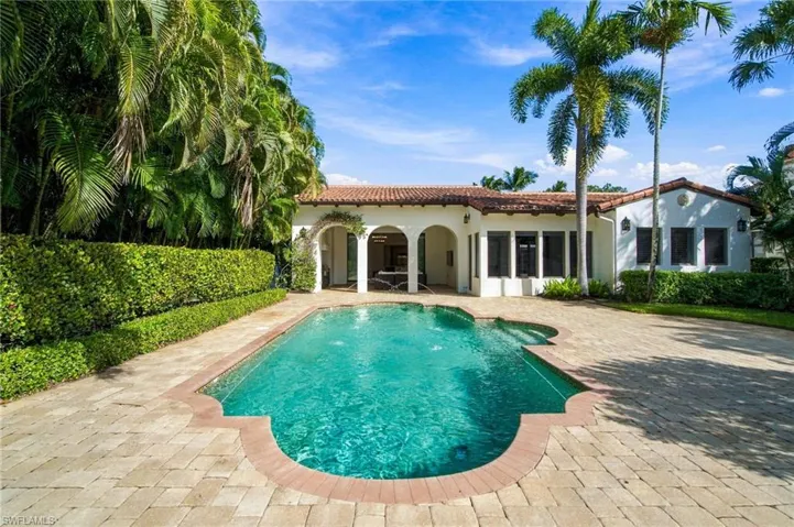 17005 Cortile Dr, Naples, Florida 34110