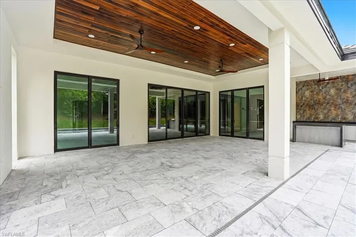 14318 Charthouse Cir, Naples, Florida 34114