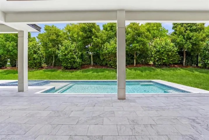 14318 Charthouse Cir, Naples, Florida 34114