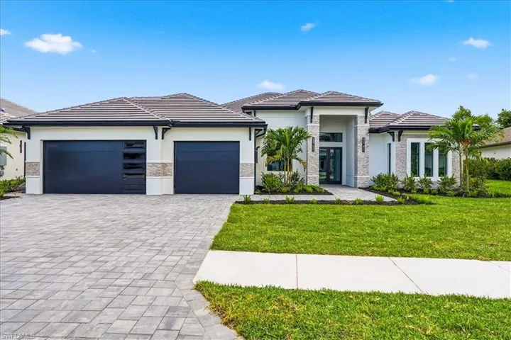 14318 Charthouse Cir, Naples, Florida 34114