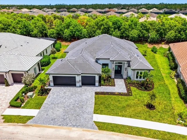 14318 Charthouse Cir, Naples, Florida 34114