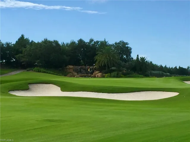 Community golf course